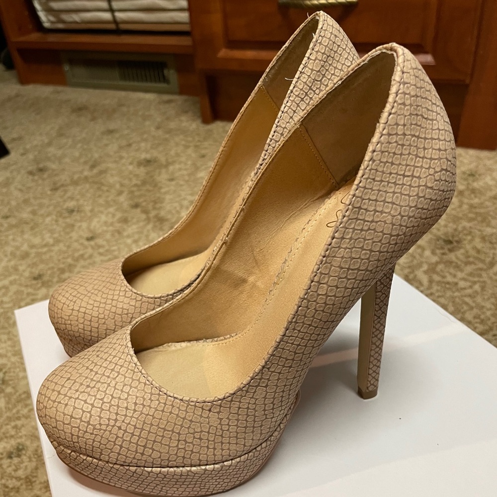 Brand new Colin Stuart heels with platform.